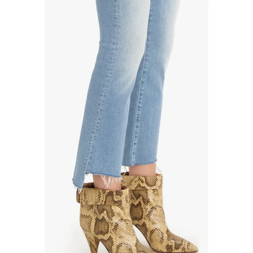 MOTHER Insider Crop Step Fray High Rise Jeans Womens 24 Light Wash Fresh Catch